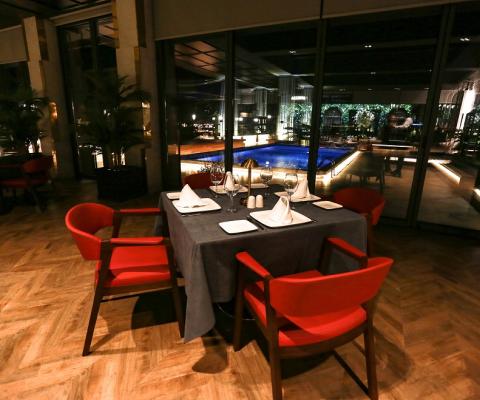 Almira Hotel Restoranları'nda anında indirim ayrıcalığı!