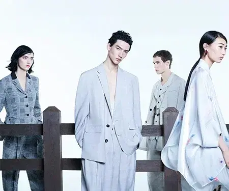 Emporio Armani'de ekstra 300.000 MR Puan!