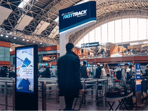 Visa logolu sanal Miles&Smiles Garanti BBVA kredi kartları ile Sabiha Gökçen Havalimanı'nda ücretsiz Fast Track Ayrıcalığı!